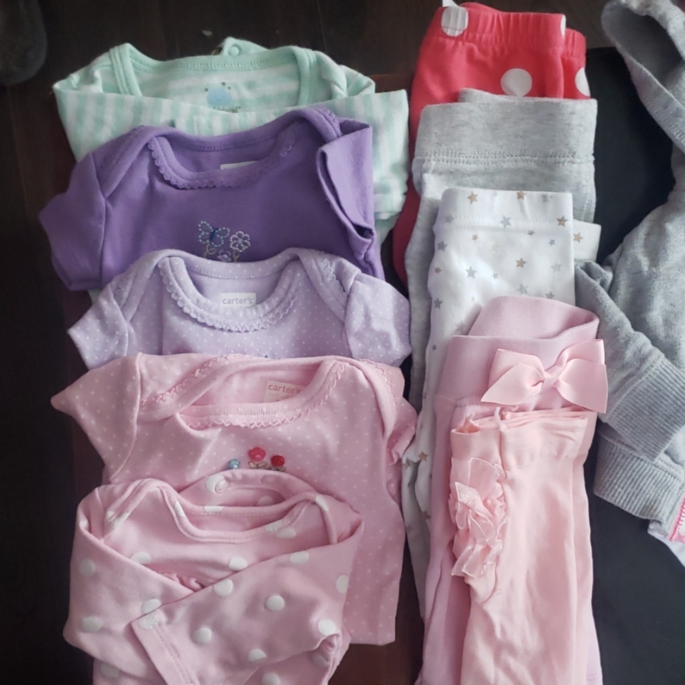 Newborn girl lot